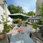 Loft Familial Avec Grand Jardin Verdoyant