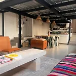 Loft Familial Avec Grand Jardin Verdoyant